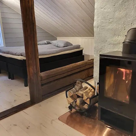 Huvilat Hattara - A On The Shore Of A Rapid Nukari