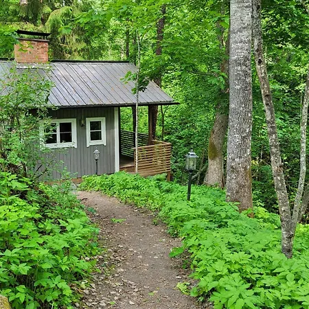 Hattara - A On The Shore Of A Rapid 빌라