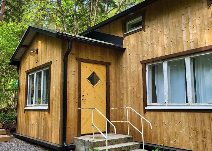 Hattara - A On The Shore Of A Rapid Vila *